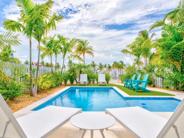 Luxury Oceanfront Vacation Rental in Marathon FL - 5-Bedroom Stunning Views